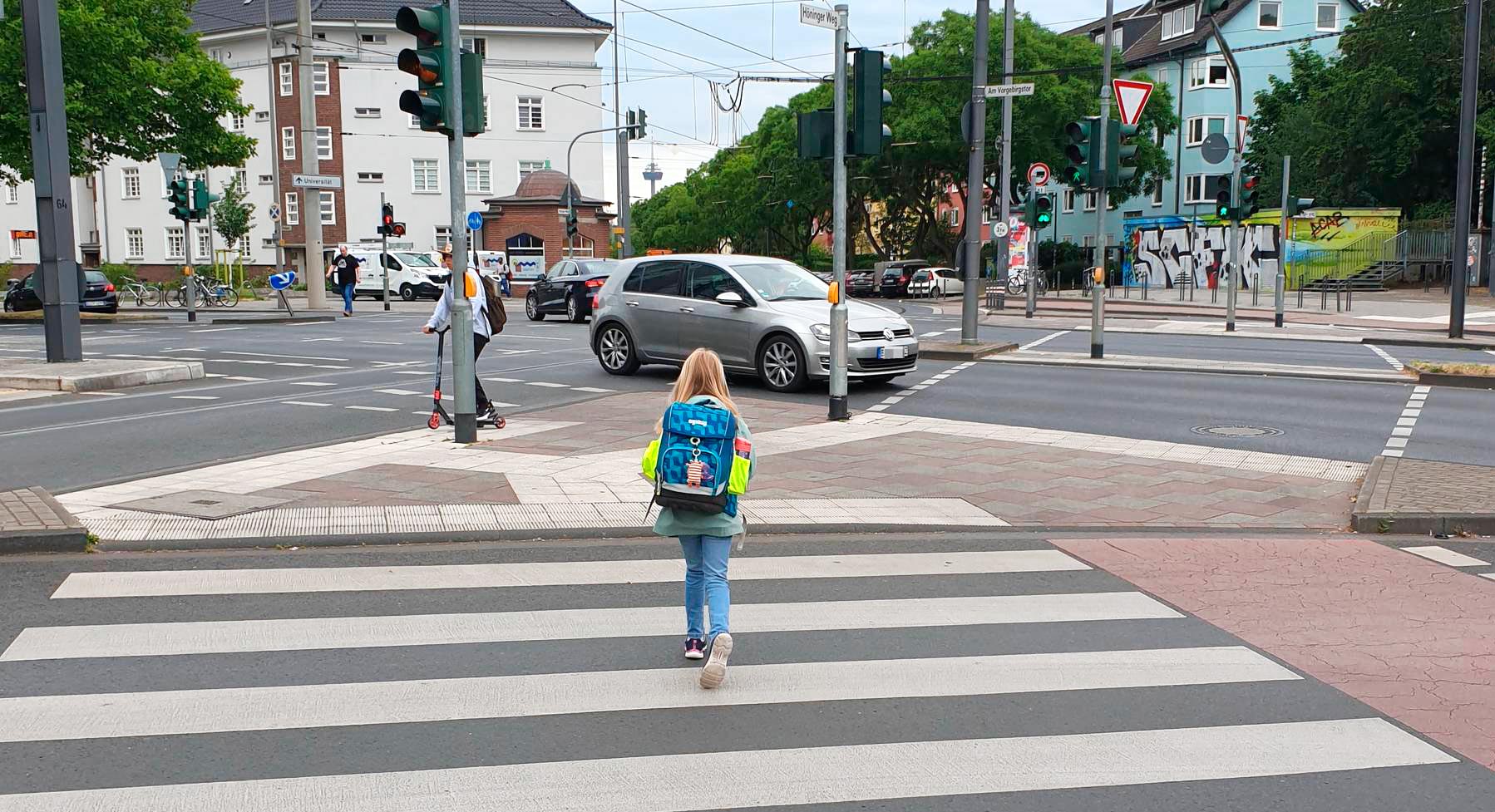Verkehrswacht Wuppertal - i-Dötzchen auf Schulweg vorbereiten.