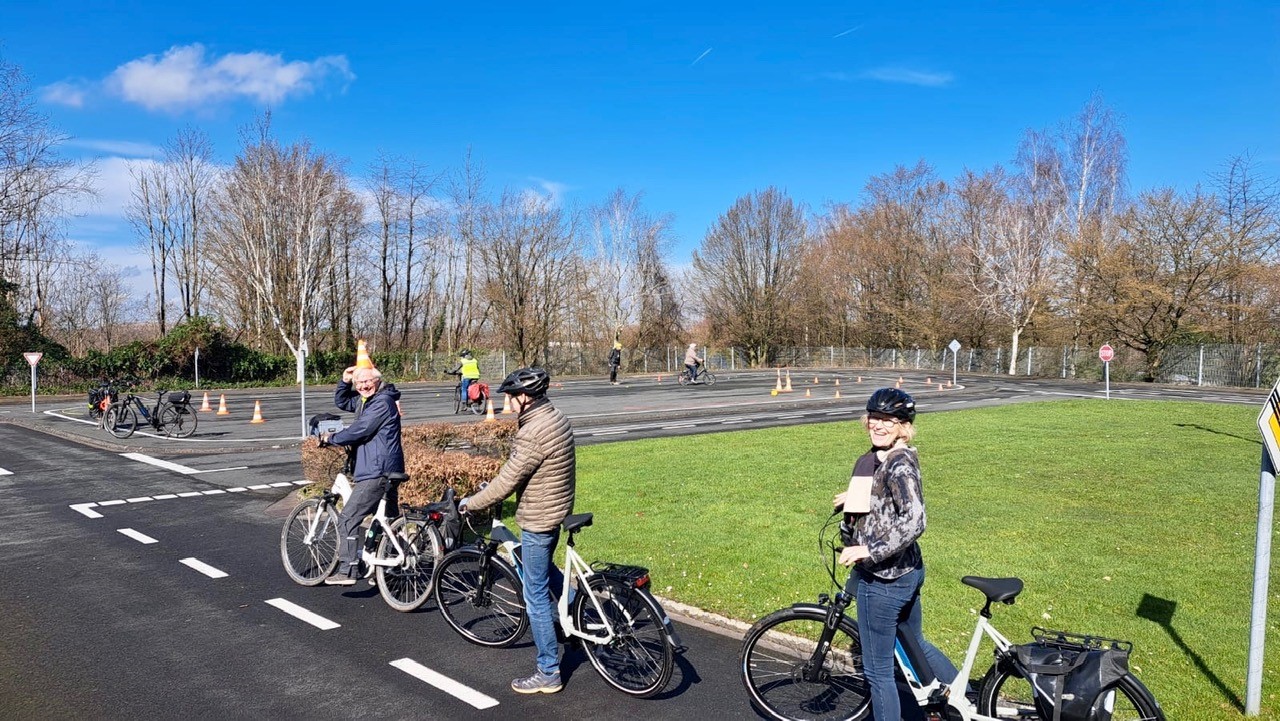 Verkehrswacht Wuppertal - Pedelec Training